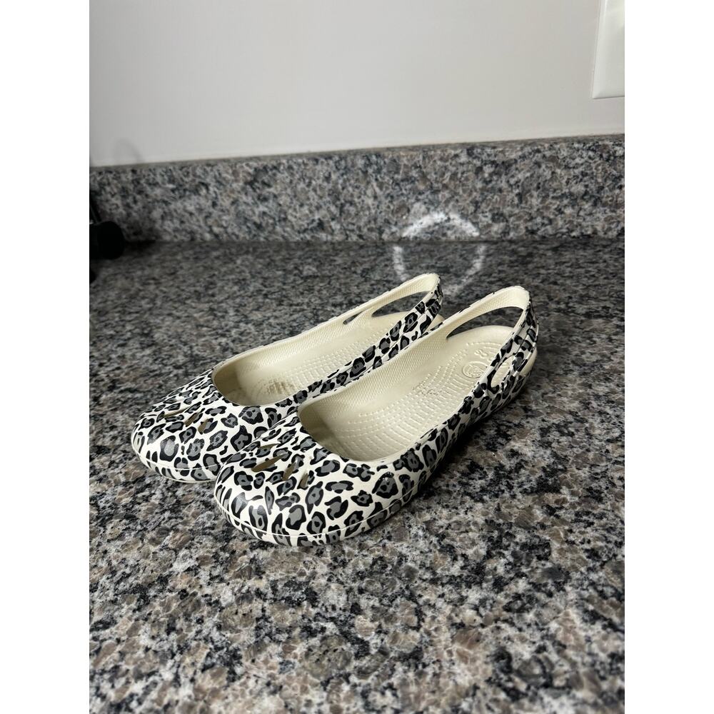 Crocs Women's Flats